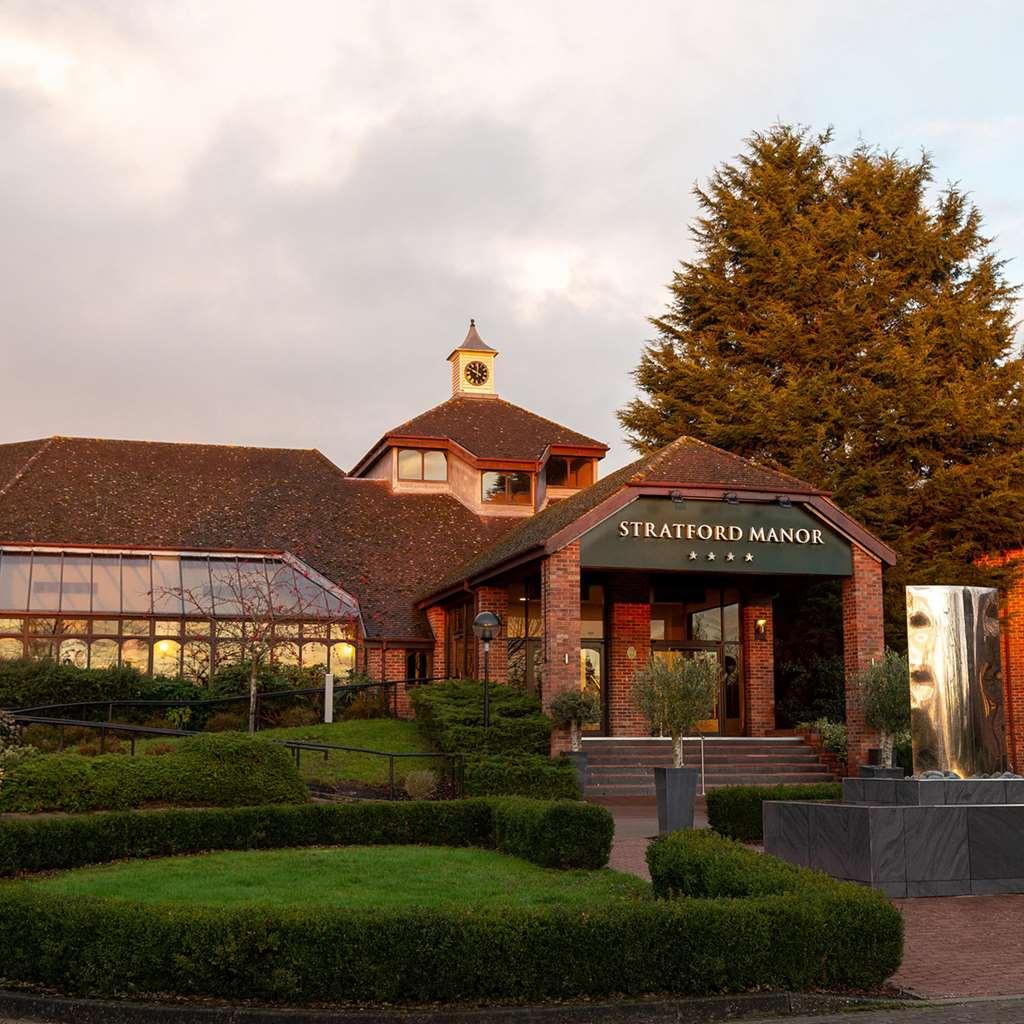 Stratford Manor Hotel Exterior photo