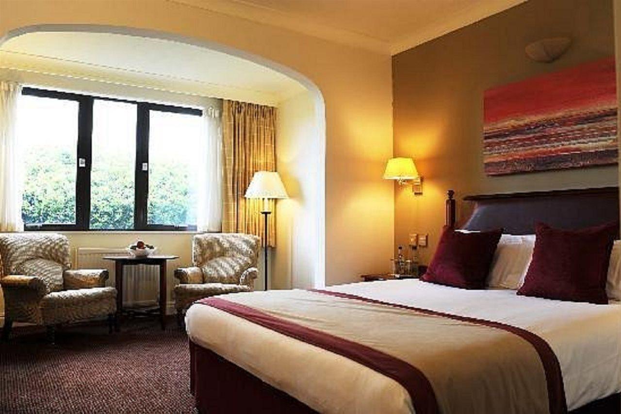 Stratford Manor Hotel Exterior photo