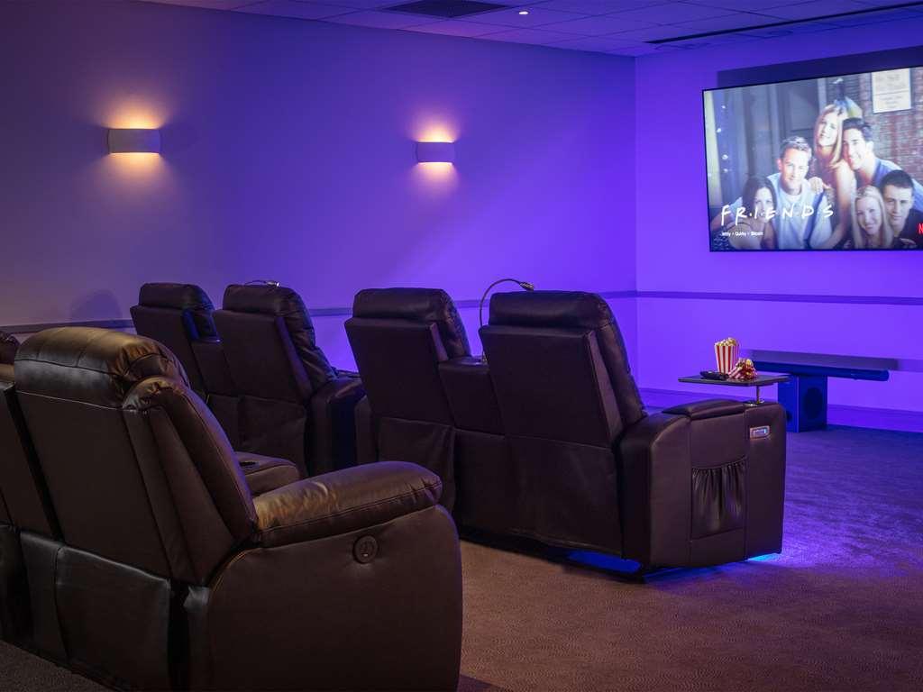 Stratford Manor Hotel Facilities photo