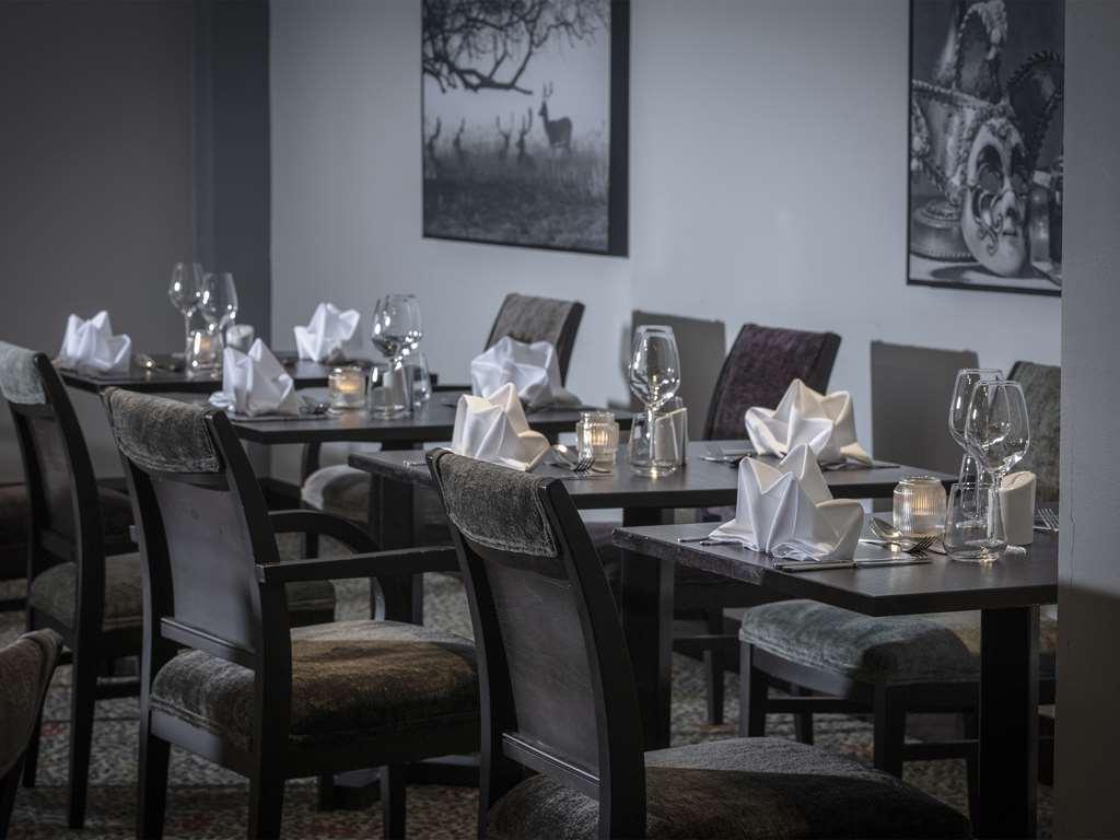 Stratford Manor Hotel Restaurant photo