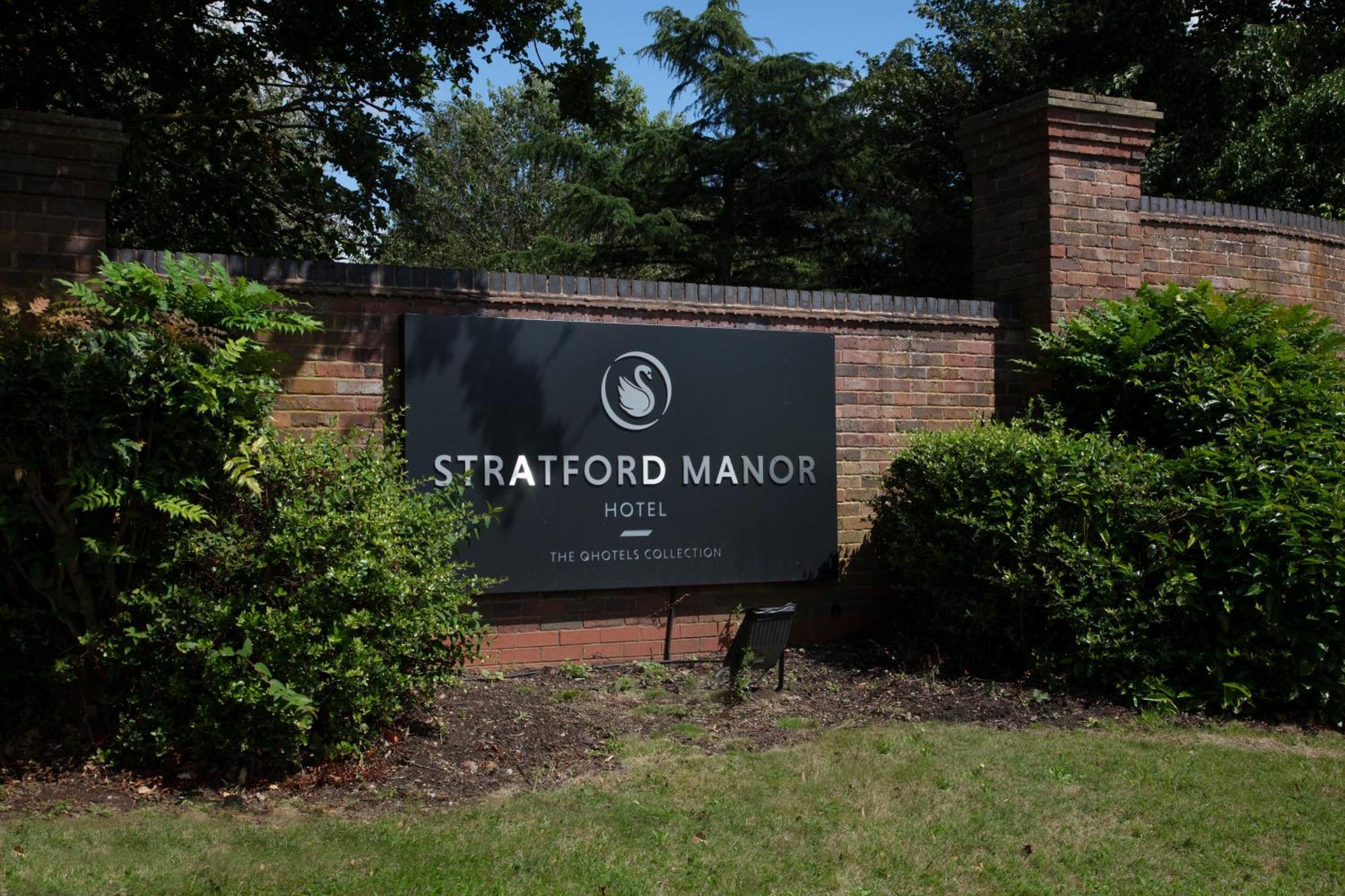 Stratford Manor Hotel Exterior photo