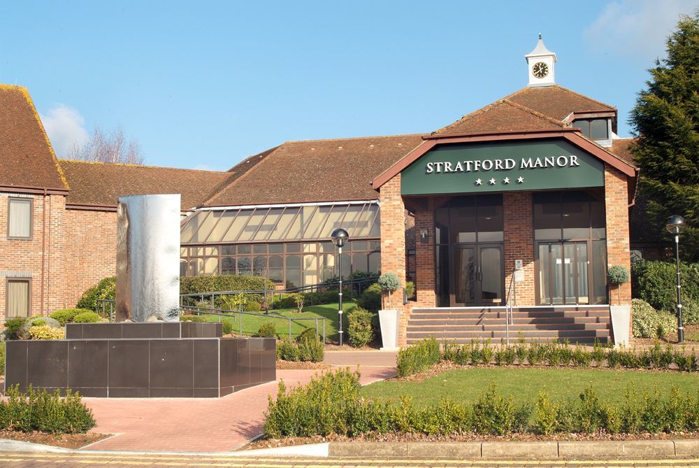 Stratford Manor Hotel Exterior photo